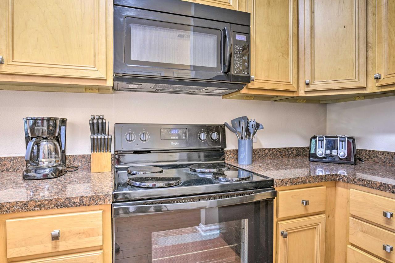 First-Floor Myrtle Beach Condo With Pool Access! ภายนอก รูปภาพ